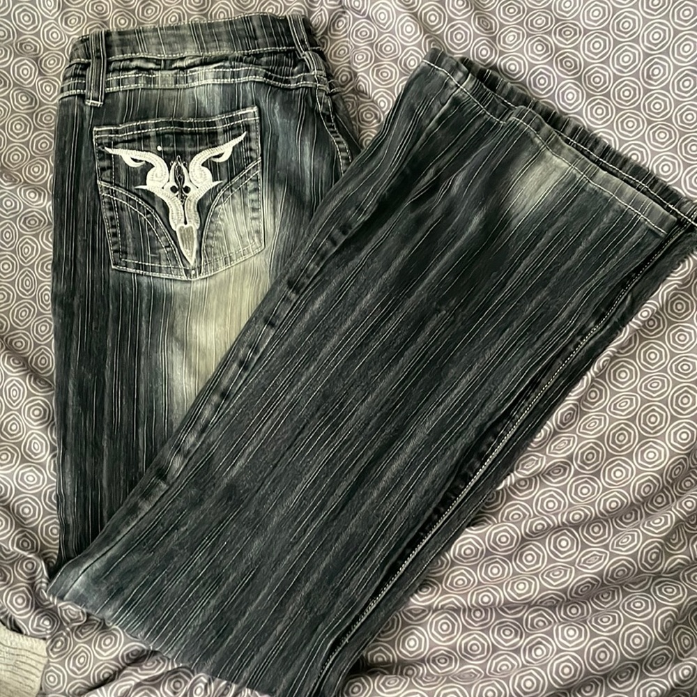 Boot cut
